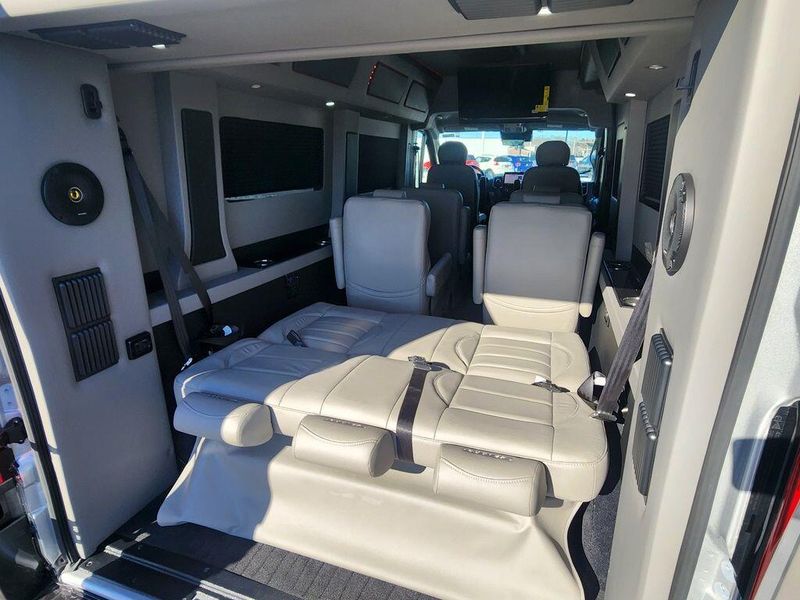 2024 RAM Promaster 2500 Slt+ Window Van High Roof 159