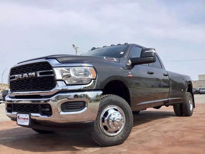 2024 RAM 3500 Tradesman Crew Cab 4x4 8