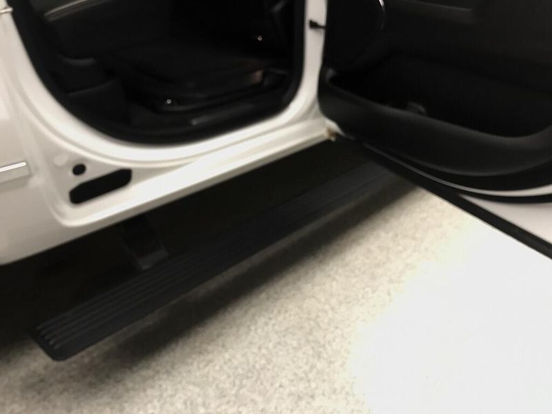 Used 2023 RAM 1500 LimitedImage 22