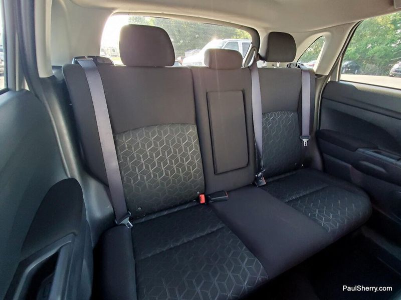 Used 2025 Mitsubishi Outlander Sport SE