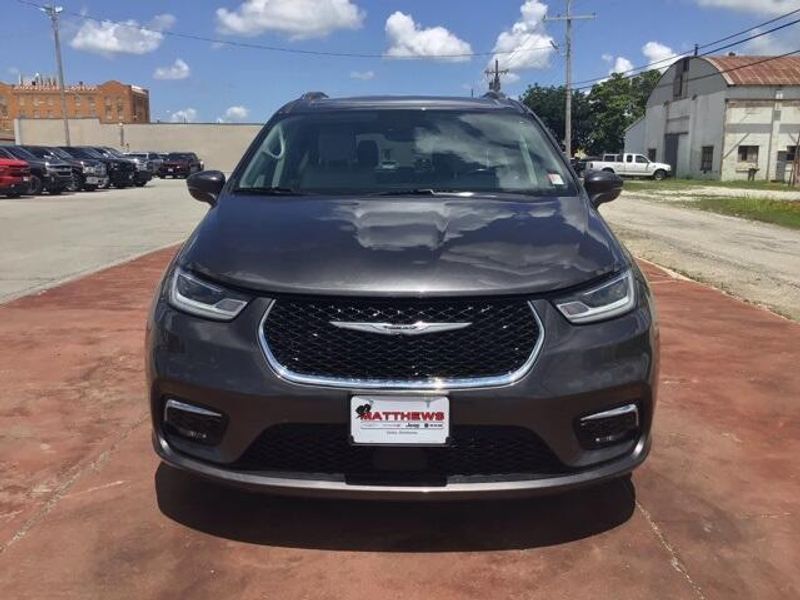 2021 Chrysler Pacifica Touring LImage 8