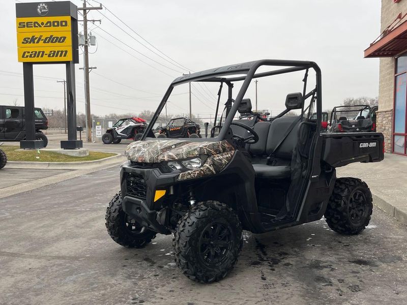 New 2025 Can-Am DEFENDER DPS 62 HD9 