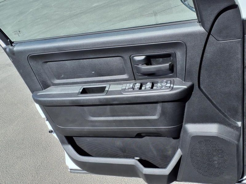 2025 Ram 2500 Tradesman photo 7