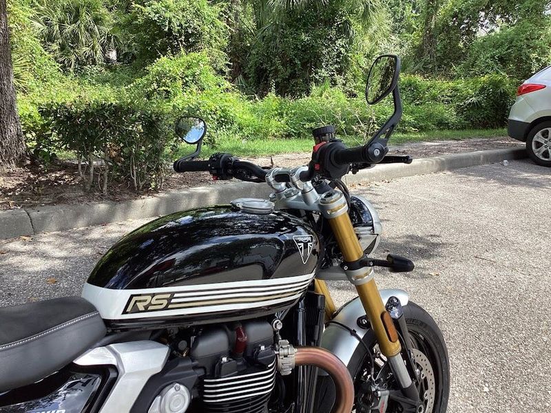 New 2025 Triumph Speed Twin 1200 RS 