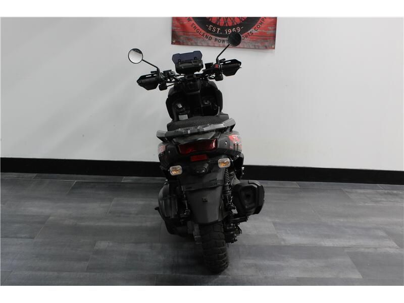 2022 Yamaha Zuma Image 4
