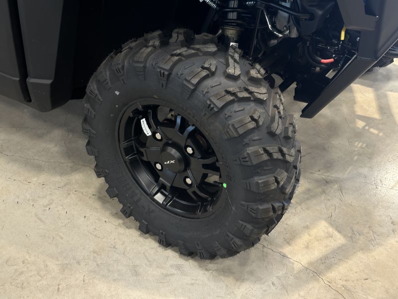 2023 Polaris RANGER CREW XP 1000 NORTHSTAR EDITION ULTIMATE RIDE COMMAND PACKAGE SUPER GRAPHITE WITH LIFTED LIME ACCENTSImage 8