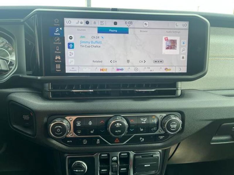 2025 Jeep Wrangler 4-door Willys