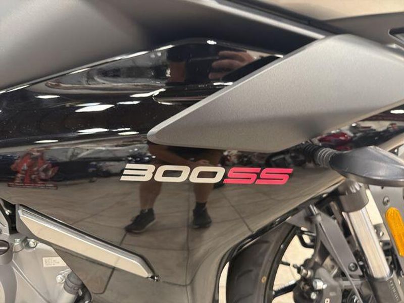 Used 2025 CFMOTO 300SS CF300-5US Image 27
