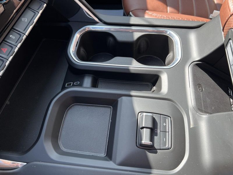 Used 2024 GMC Sierra 2500HD Denali Ultimate