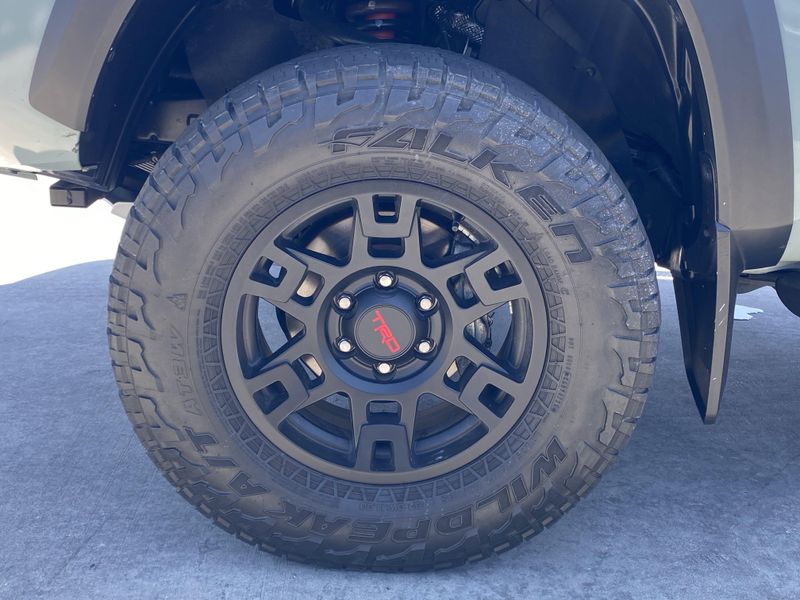 Used 2022 Toyota Tacoma TRD Off-RoadImage 8