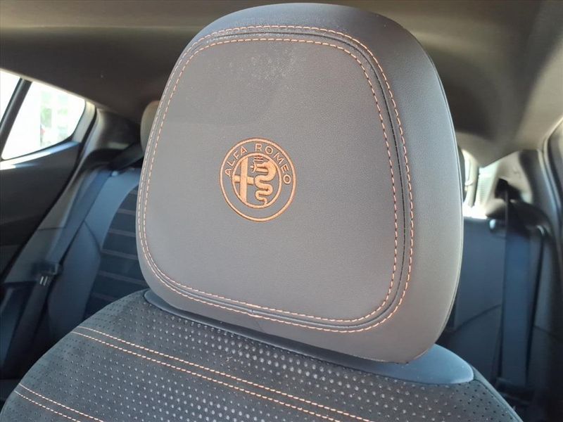 New 2025 Alfa Romeo Tonale Intensa AwdImage 15