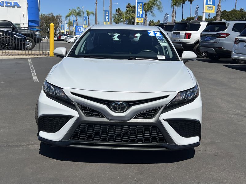 Used 2022 Toyota Camry SEImage 4