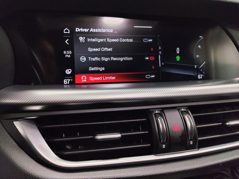 Used 2024 Alfa Romeo Stelvio Veloce AWD w/Sunrof/Activ AsstImage 25