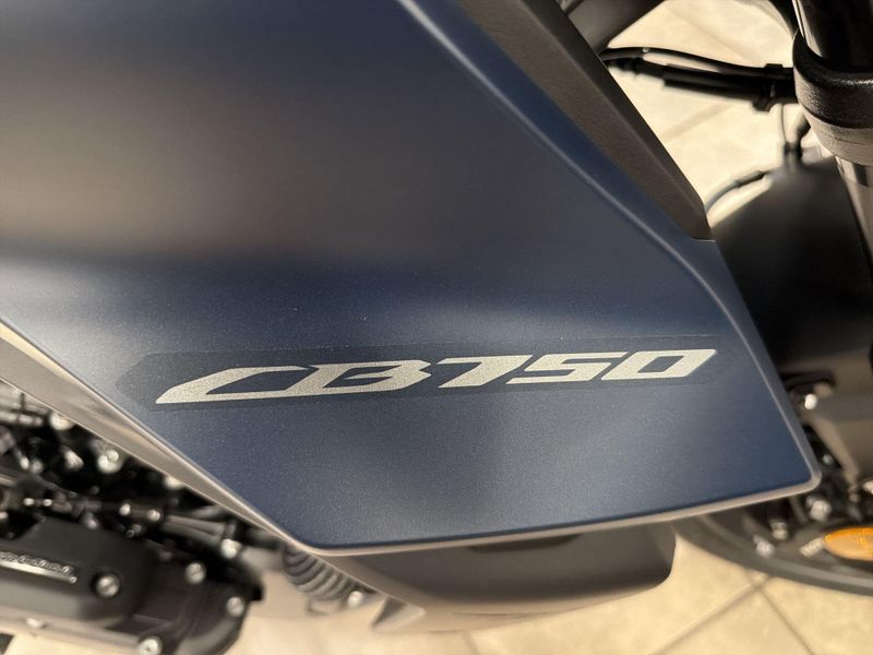New 2026 Honda CB750 HORNET E-CLUTCH Image 27