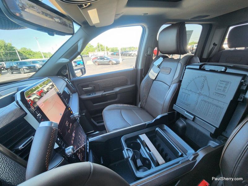 New 2026 RAM 3500 Limited Longhorn Crew Cab 4x4 8' Box