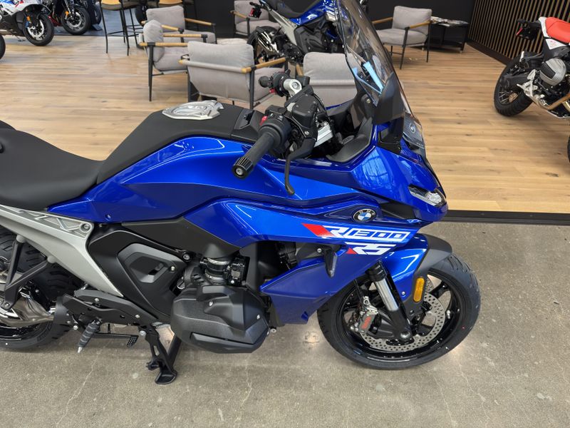 2026 BMW R 1300 RS - RACING BLUE METALLIC 