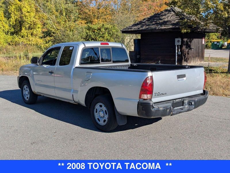 2008 Toyota Tacoma photo 3