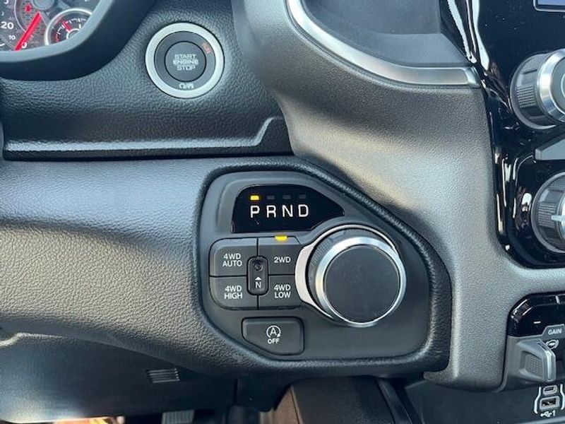 2025 RAM 1500 Big Horn Crew Cab 4x4 5