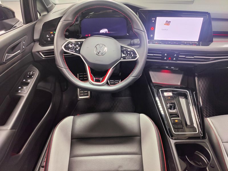 Used 2024 Volkswagen Golf GTI SE w/SunroofImage 18