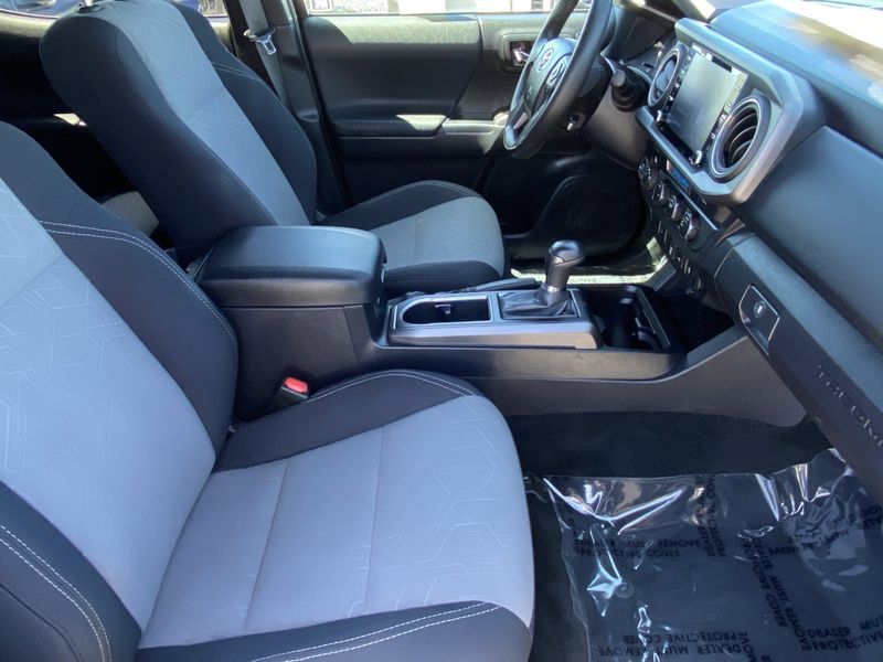 Used 2023 Toyota Tacoma TRD Off-RoadImage 10