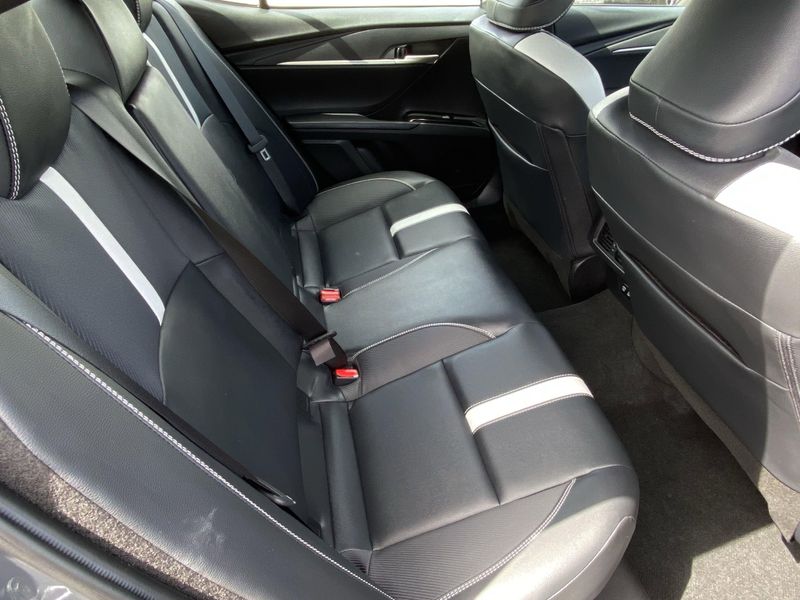 Used 2025 Toyota Camry SEImage 11