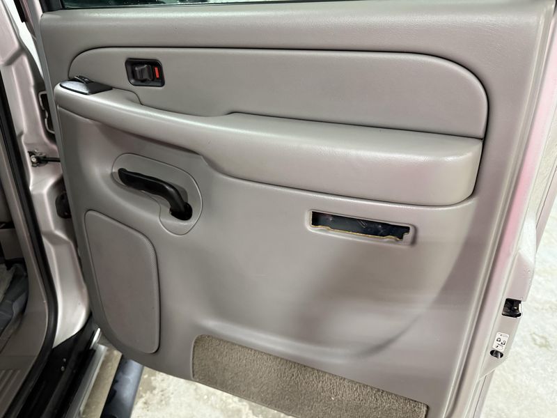 Used 2004 Chevrolet Suburban 1500 Z71Image 7