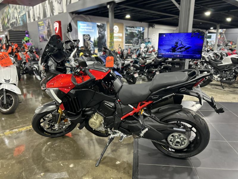 New 2026 Ducati MULTISTRADA V4 PIKES PEAK Image 7