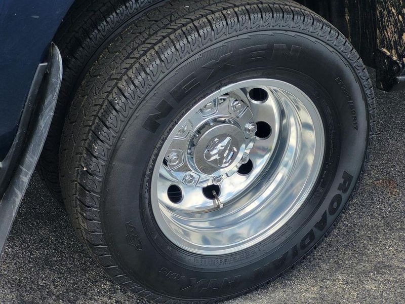 2023 RAM 3500 LaramieImage 7