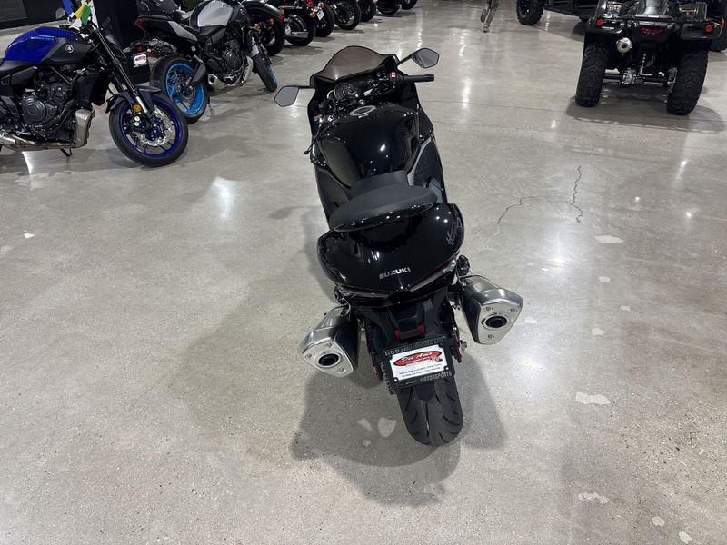 New 2027 Suzuki Hayabusa Image 15
