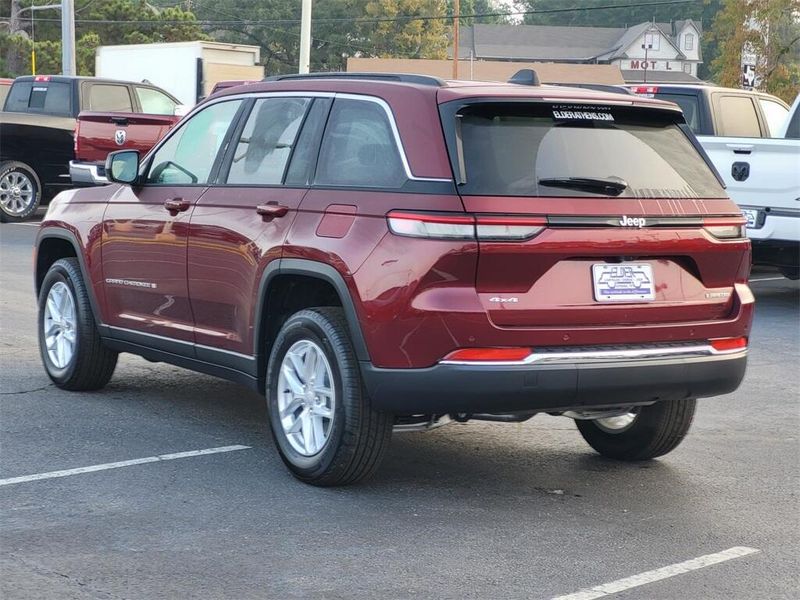 2025 Jeep Grand Cherokee Laredo X 4x4Image 4