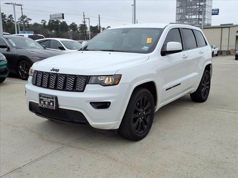 2020 Jeep Grand Cherokee AltitudeImage 9