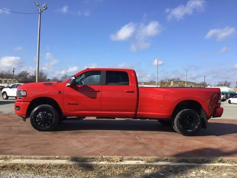 2024 RAM 3500 Big Horn Crew Cab 4x4 8