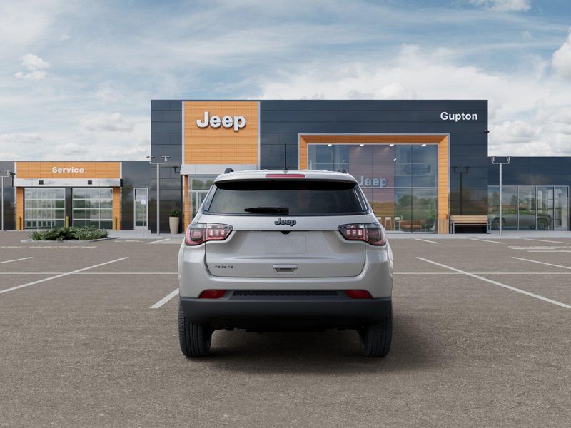 New 2026 Jeep Compass Latitude Altitude 4x4Image 7