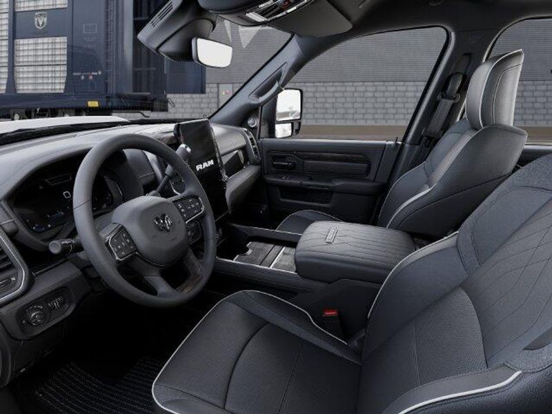 New 2027 RAM 2500 Limited Crew Cab 4x4 6