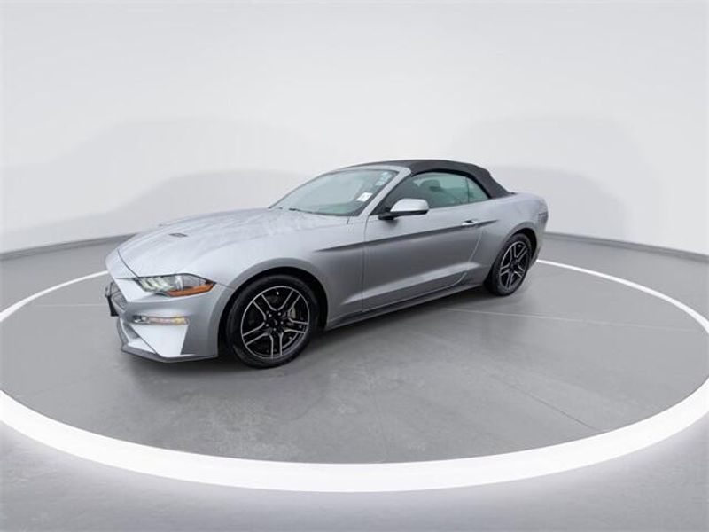 2020 Ford Mustang EcoBoost PremiumImage 4