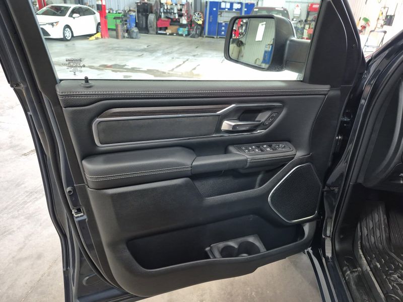 2025 RAM 1500 Laramie Crew Cab 4x4 5