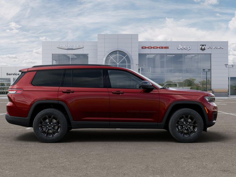 New 2025 Jeep Grand Cherokee L Altitude 4x4Image 47