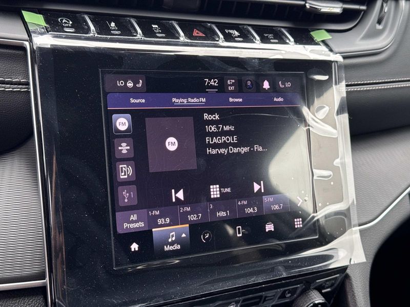 New 2026 Jeep Grand Cherokee L Laredo X 4x2