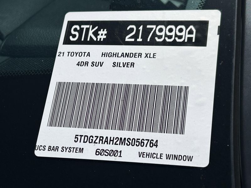Used 2021 Toyota Highlander XLEImage 35