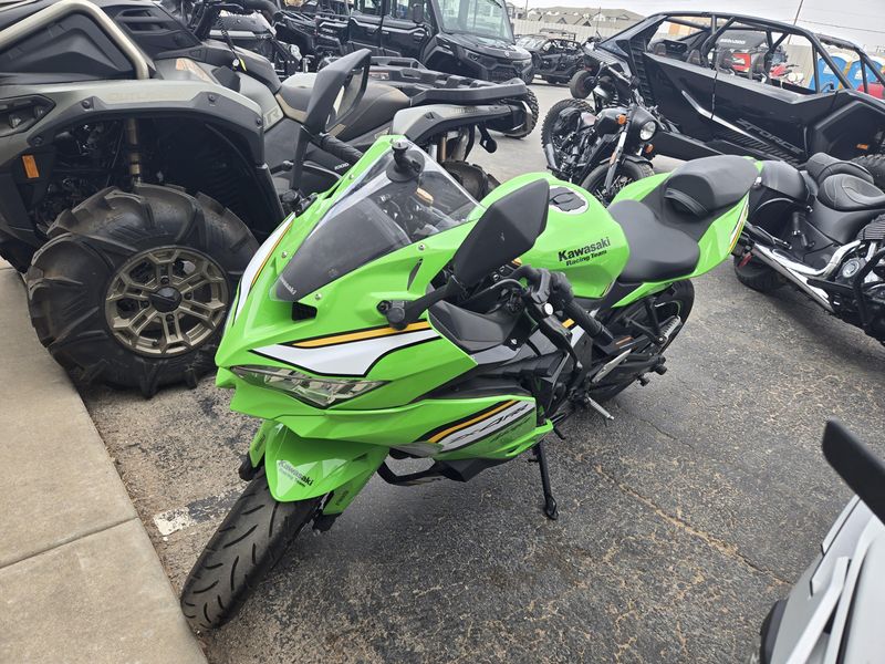 USED 2025 KAWASAKI NINJA ZX-4RR ABS Image 3