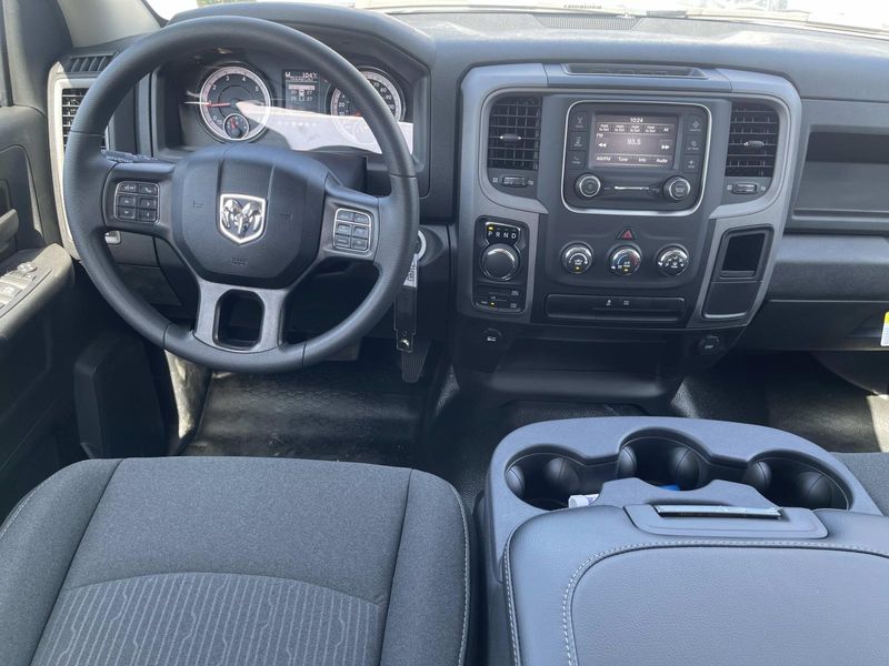 New 2024 RAM 1500 Classic Tradesman Crew Cab 4x4 5'7' Box