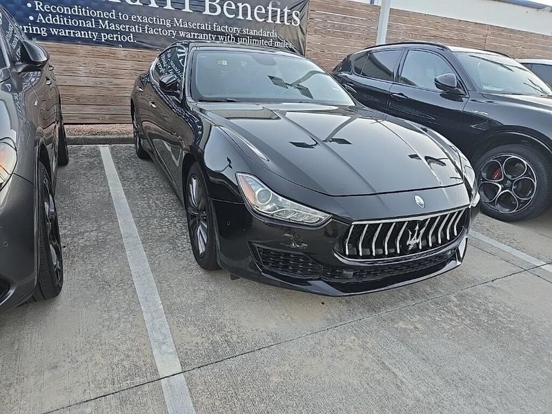 Used 2018 Maserati Ghibli Image 2