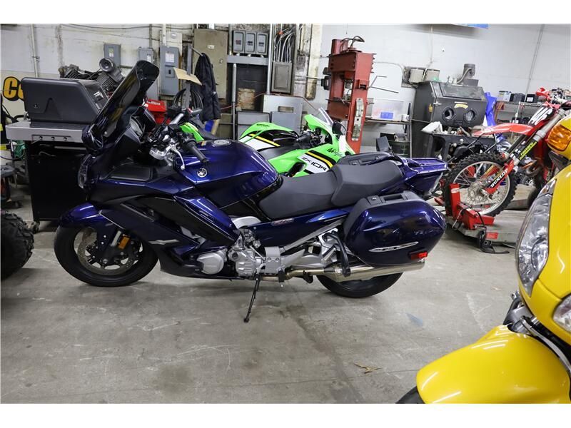Used 2023 Yamaha FJR Image 2