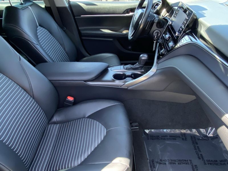 Used 2024 Toyota Camry SEImage 10