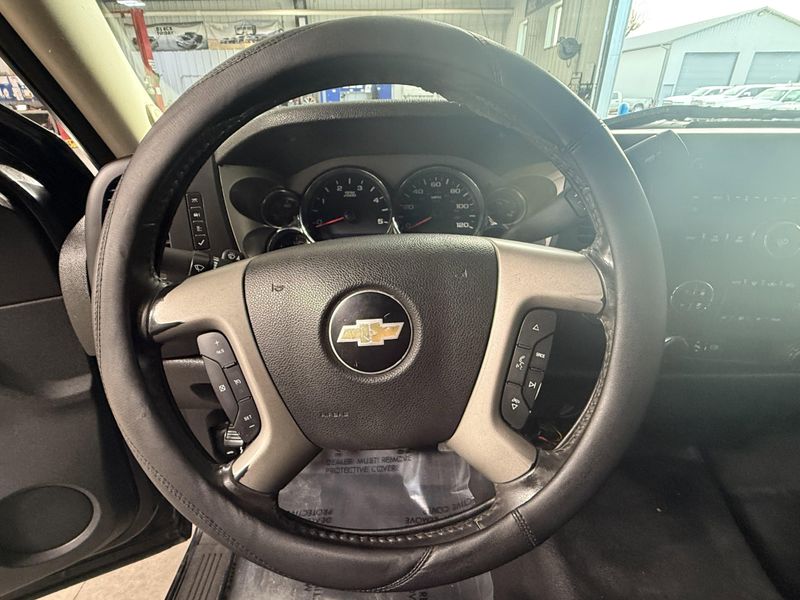 Used 2013 Chevrolet Silverado 3500HD LTImage 23