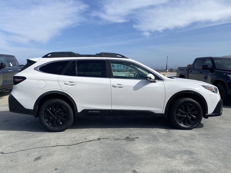 2020 Subaru Outback PremiumImage 3