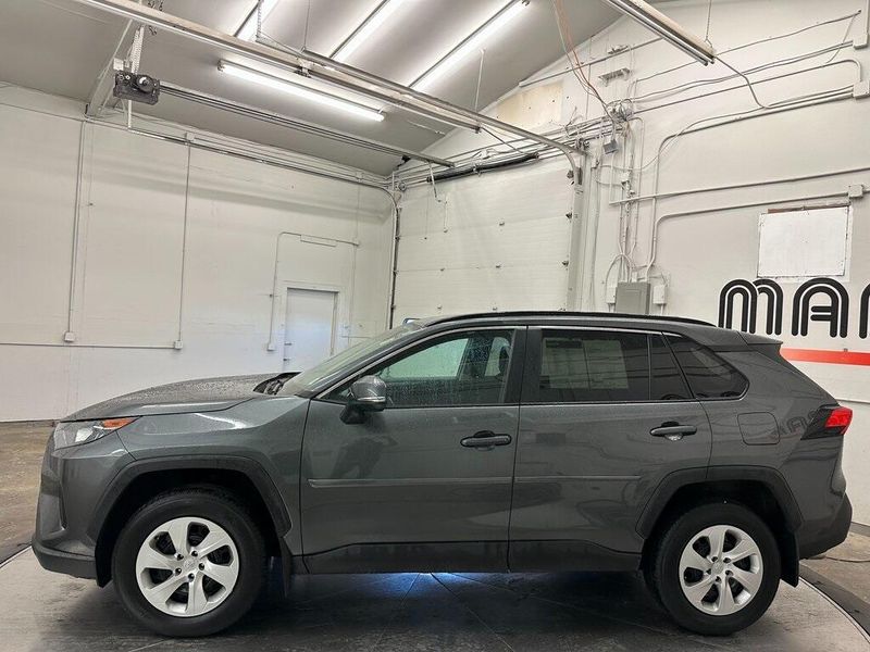 2021 Toyota RAV4 LEImage 12
