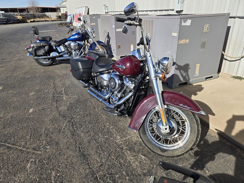 USED 2020 HARLEY SOFTAIL HERITAGE CLASSIC Image 1