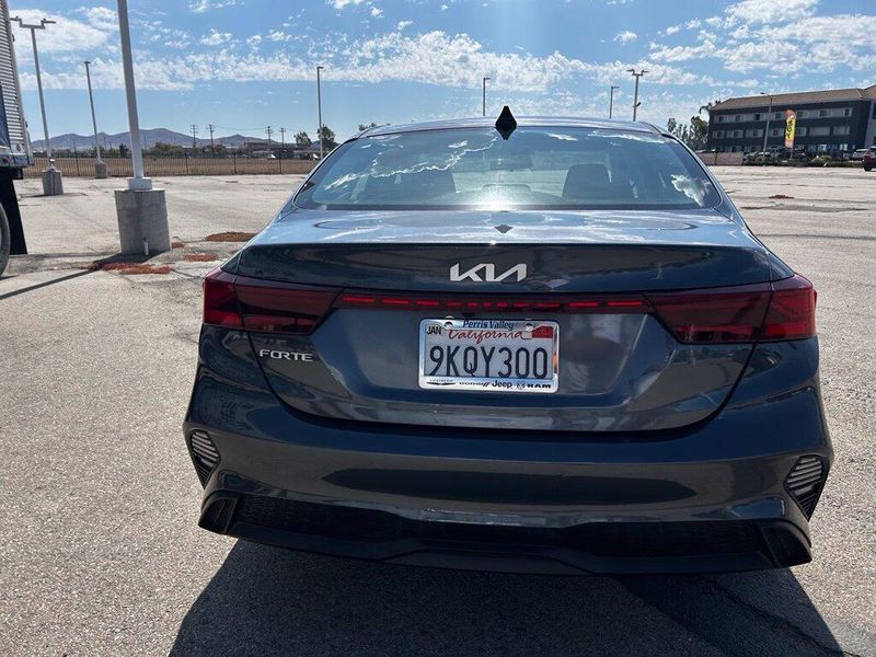 Used 2024 Kia Forte LXSImage 5