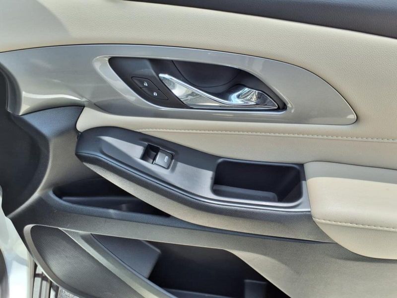 2022 Chevrolet Traverse LS photo 4